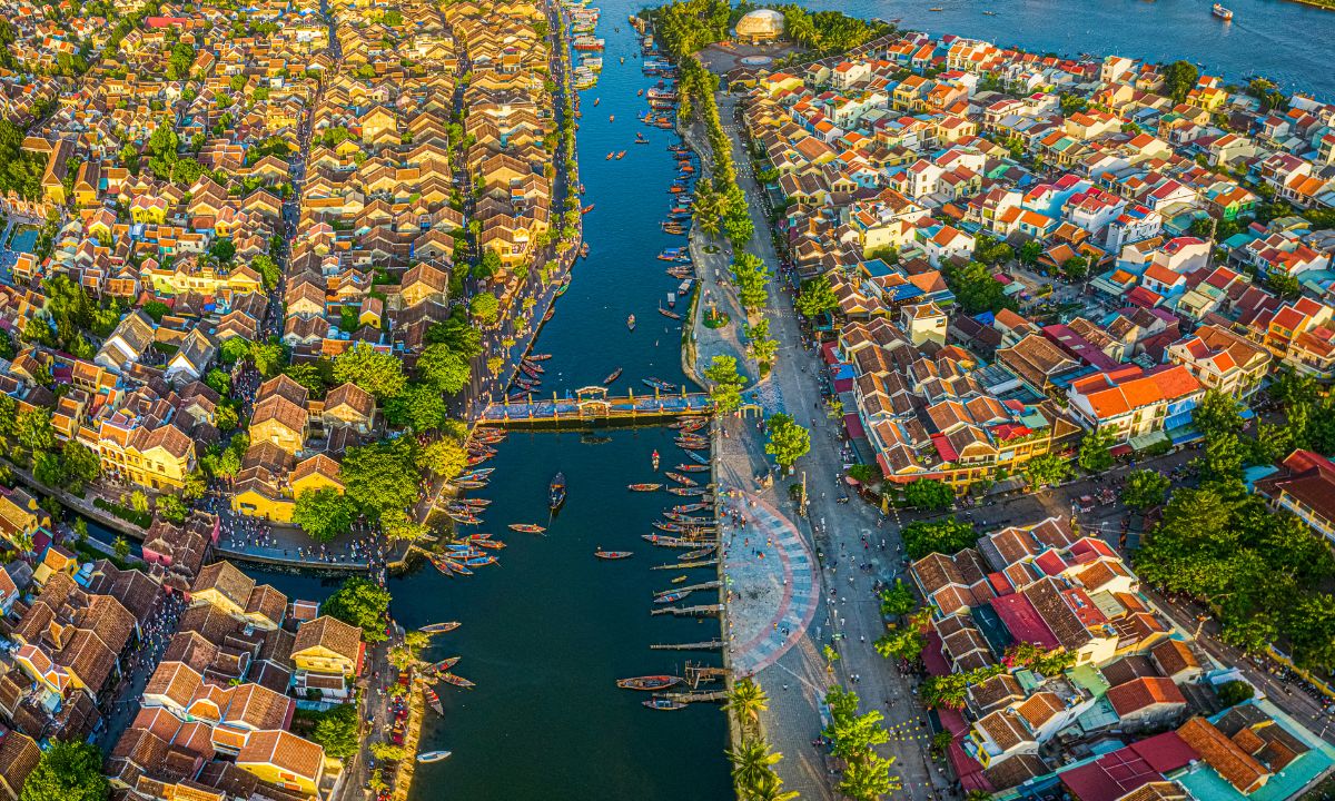 Hoi An travel Guide: hoi an ancient house